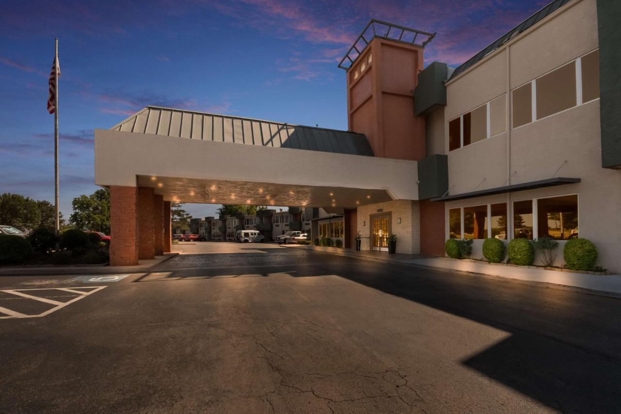 Surestay Plus By Best Western Lawton Buitenkant foto