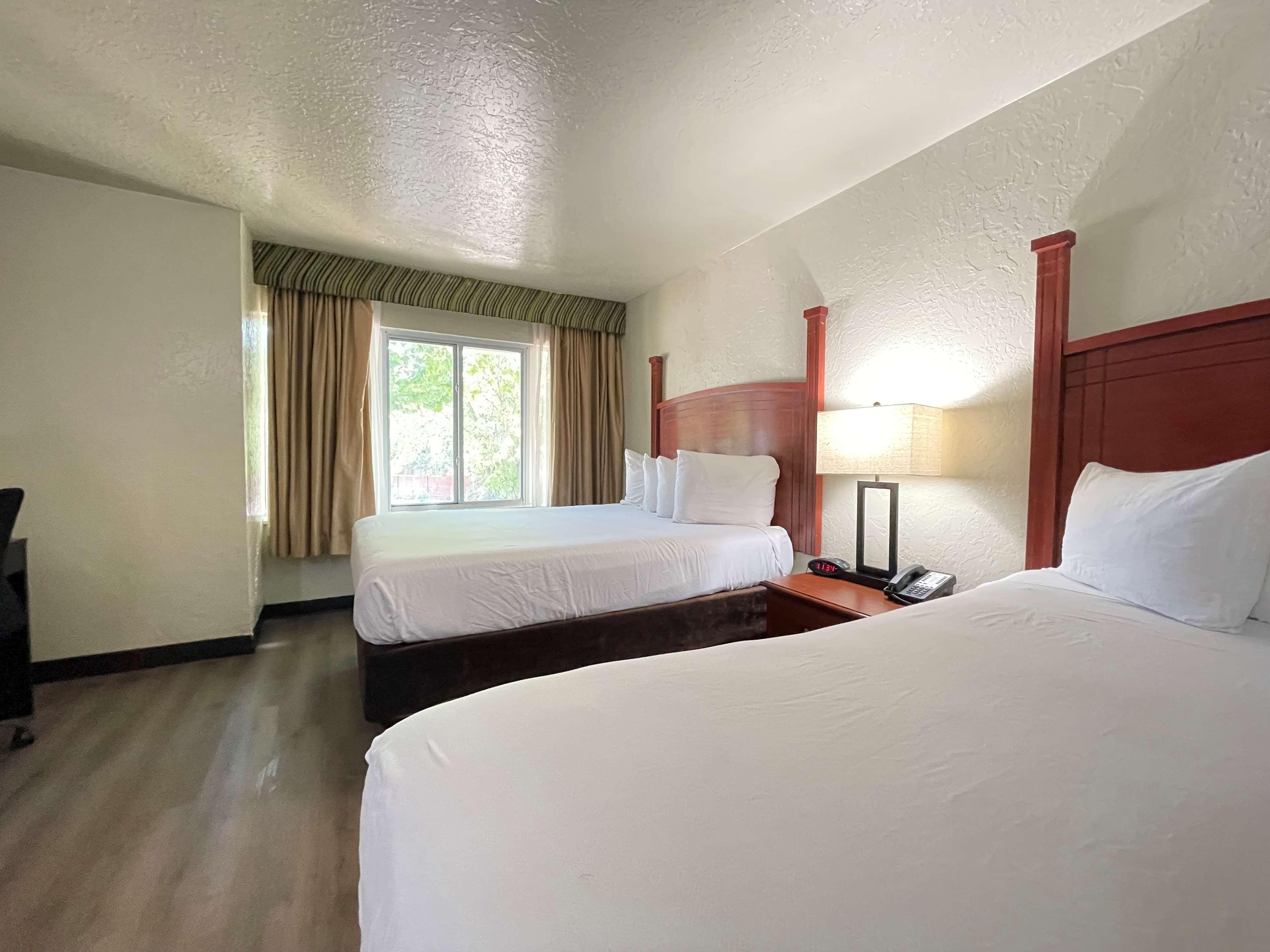 Surestay Plus By Best Western Lawton Buitenkant foto