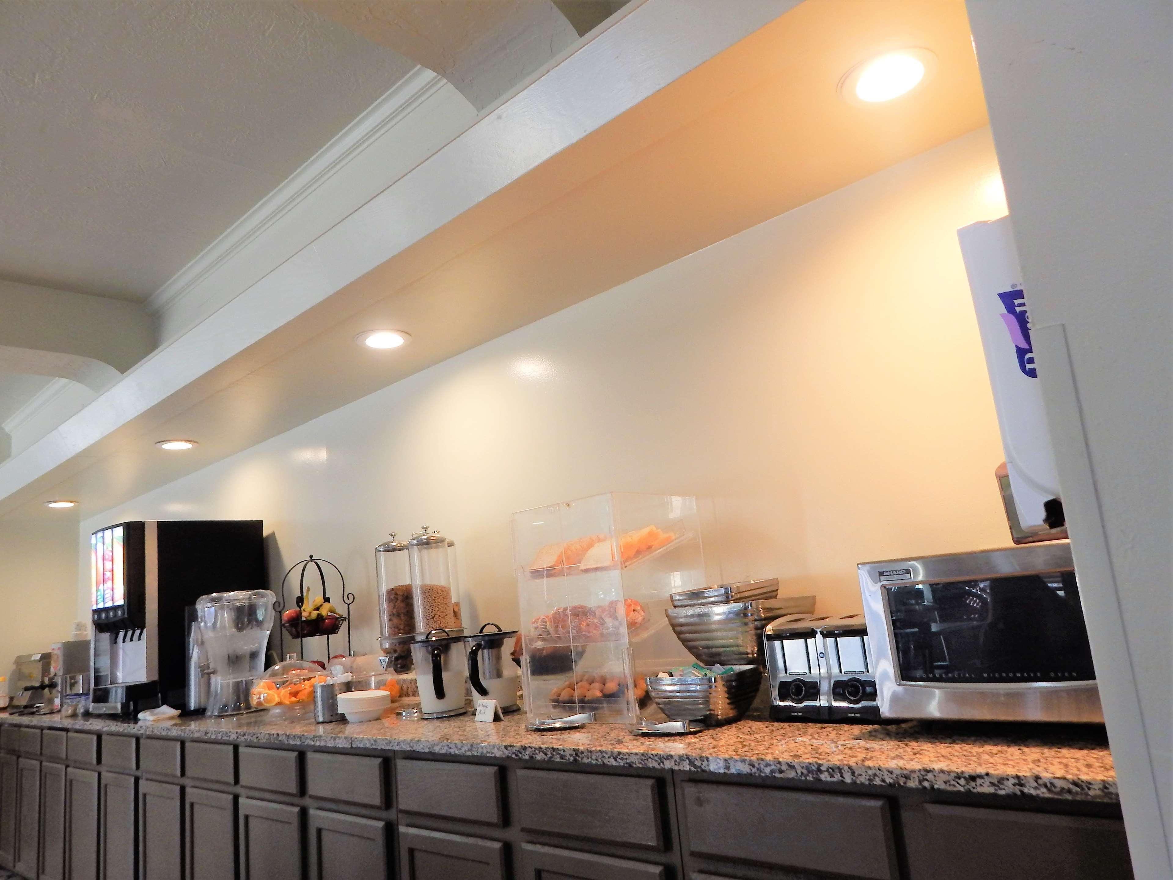 Surestay Plus By Best Western Lawton Buitenkant foto