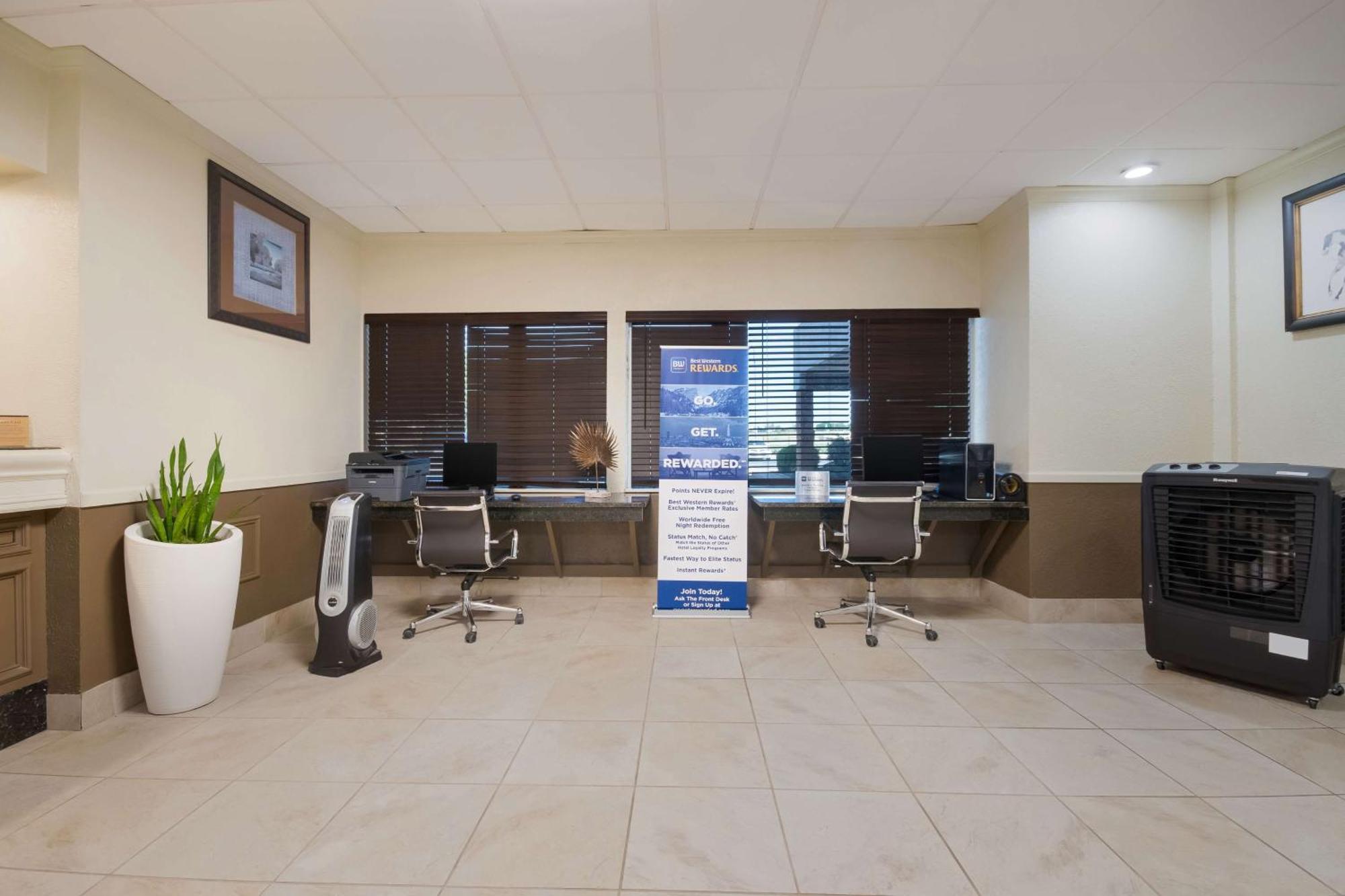 Surestay Plus By Best Western Lawton Buitenkant foto
