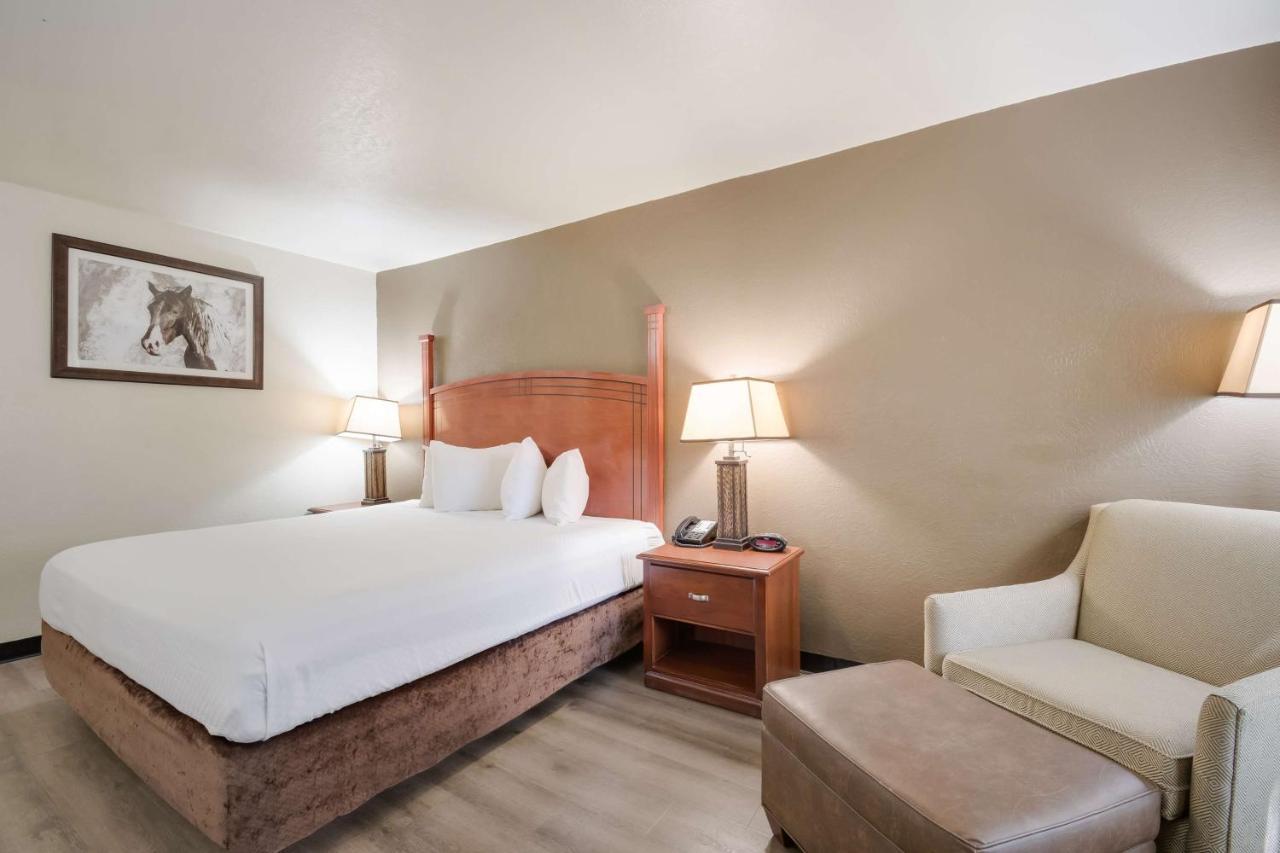 Surestay Plus By Best Western Lawton Buitenkant foto